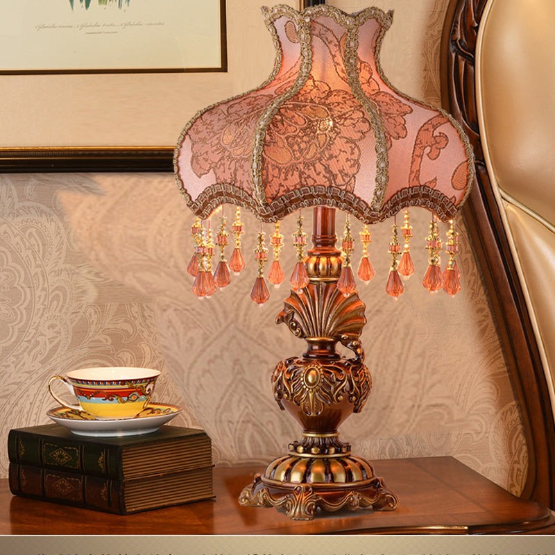 Traditional European Pink Pattern Lampshade Table Lamp M12