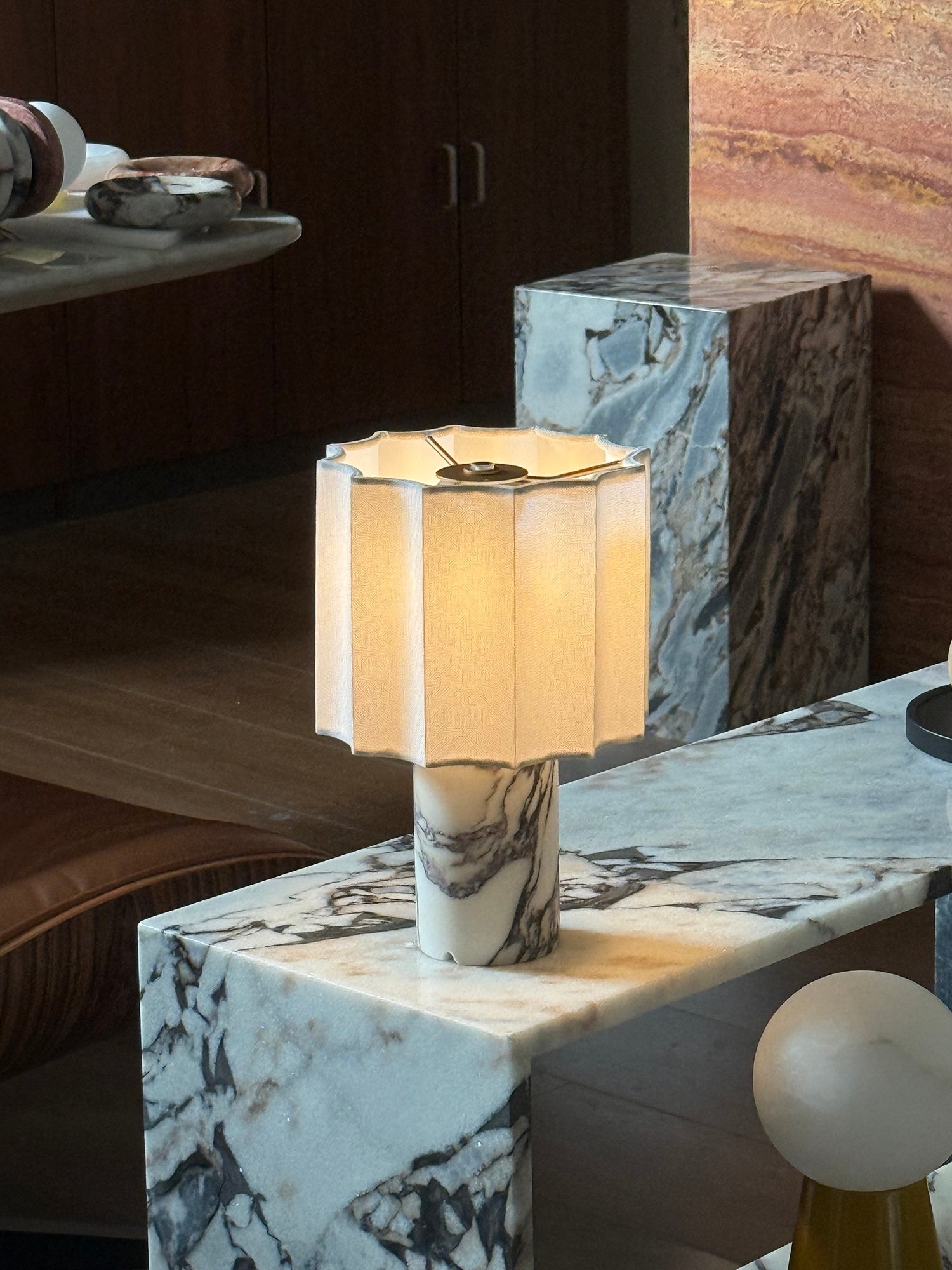 Valli Table Lamp D668