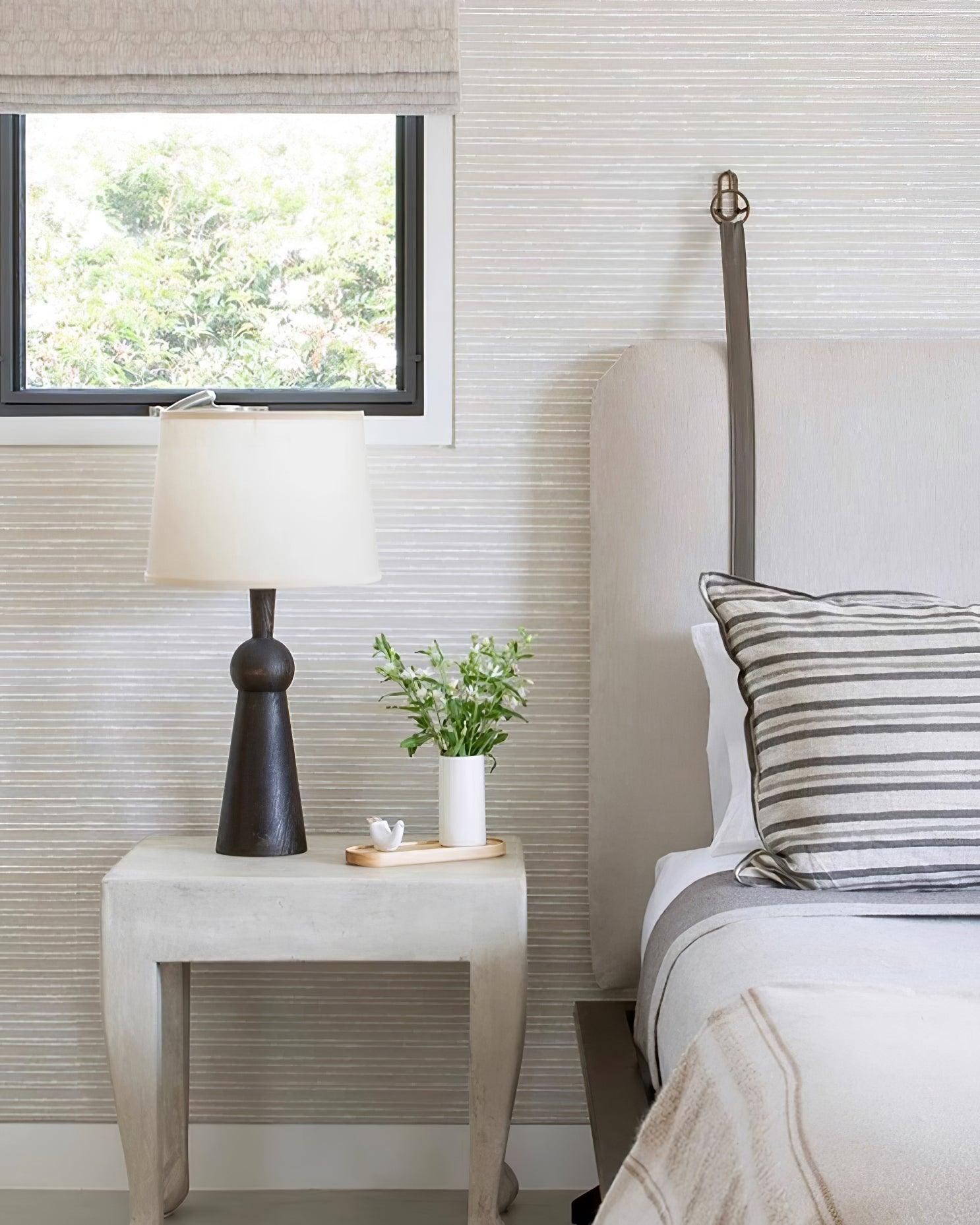 Nordic Retro Solid Wood Fabric Table Lamp M87