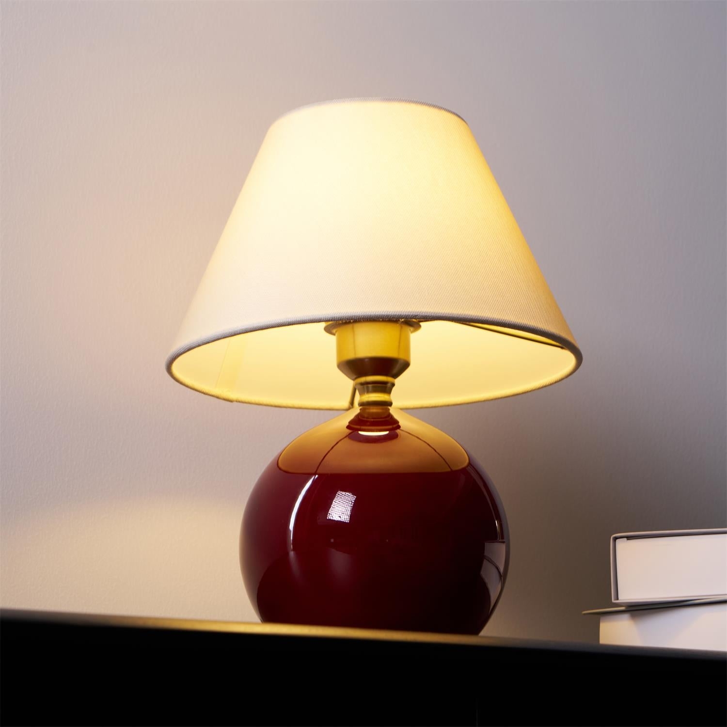 Red Nanu Table Lamp D26