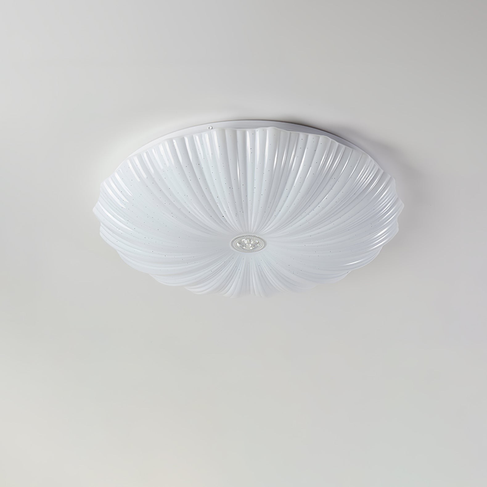 Acrylic Shell Round Ceiling Lamp M516