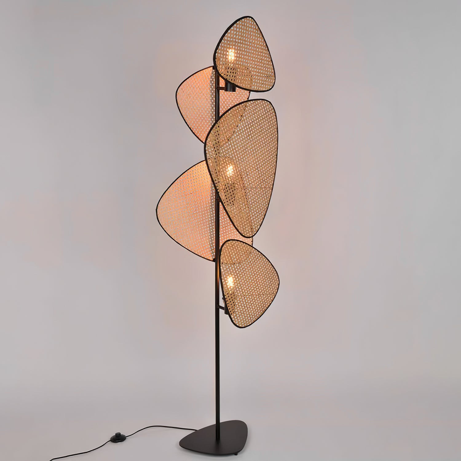 Creative Natural Rattan Floor Lamp M330