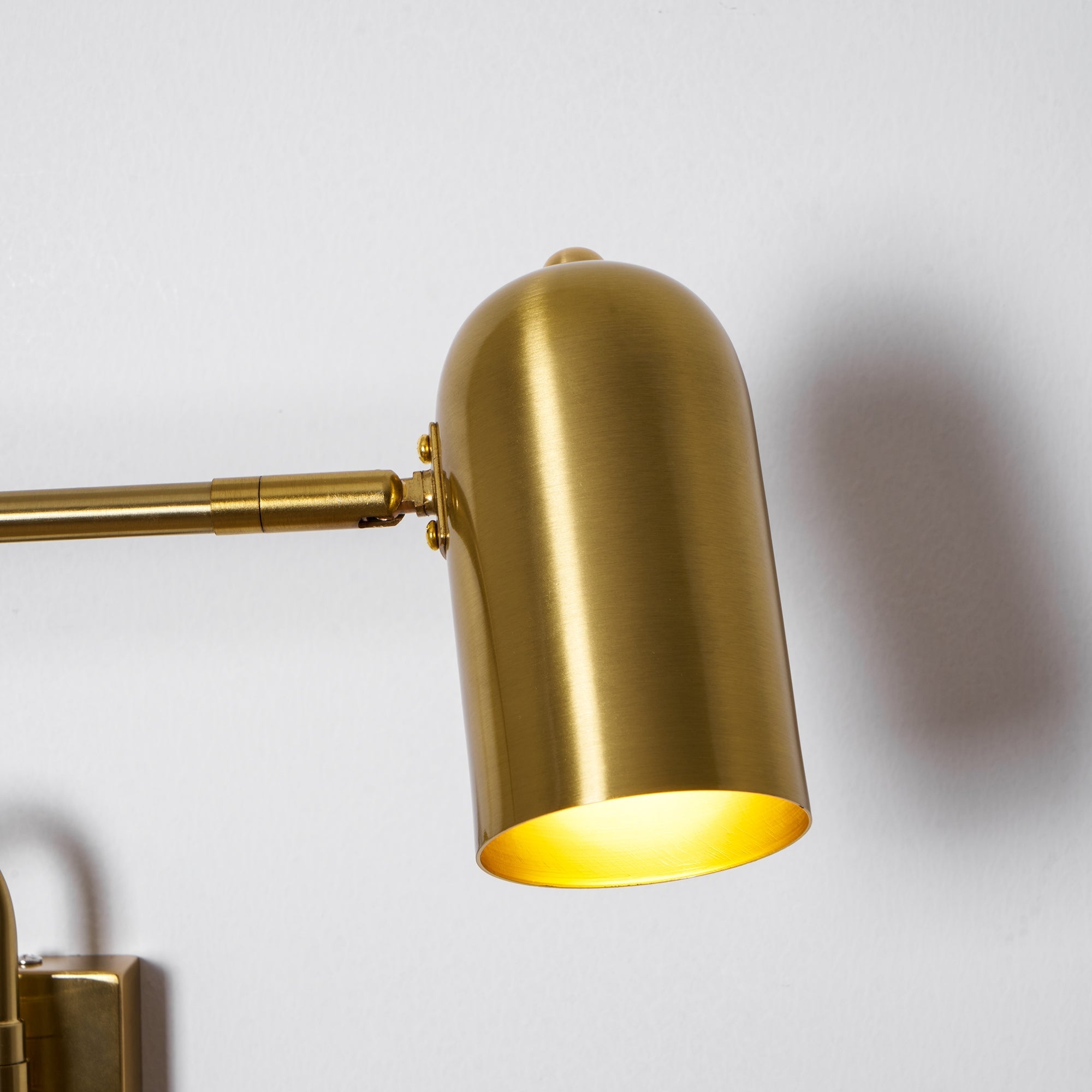 Adjustable Arm Plug In Wall Lamp D371
