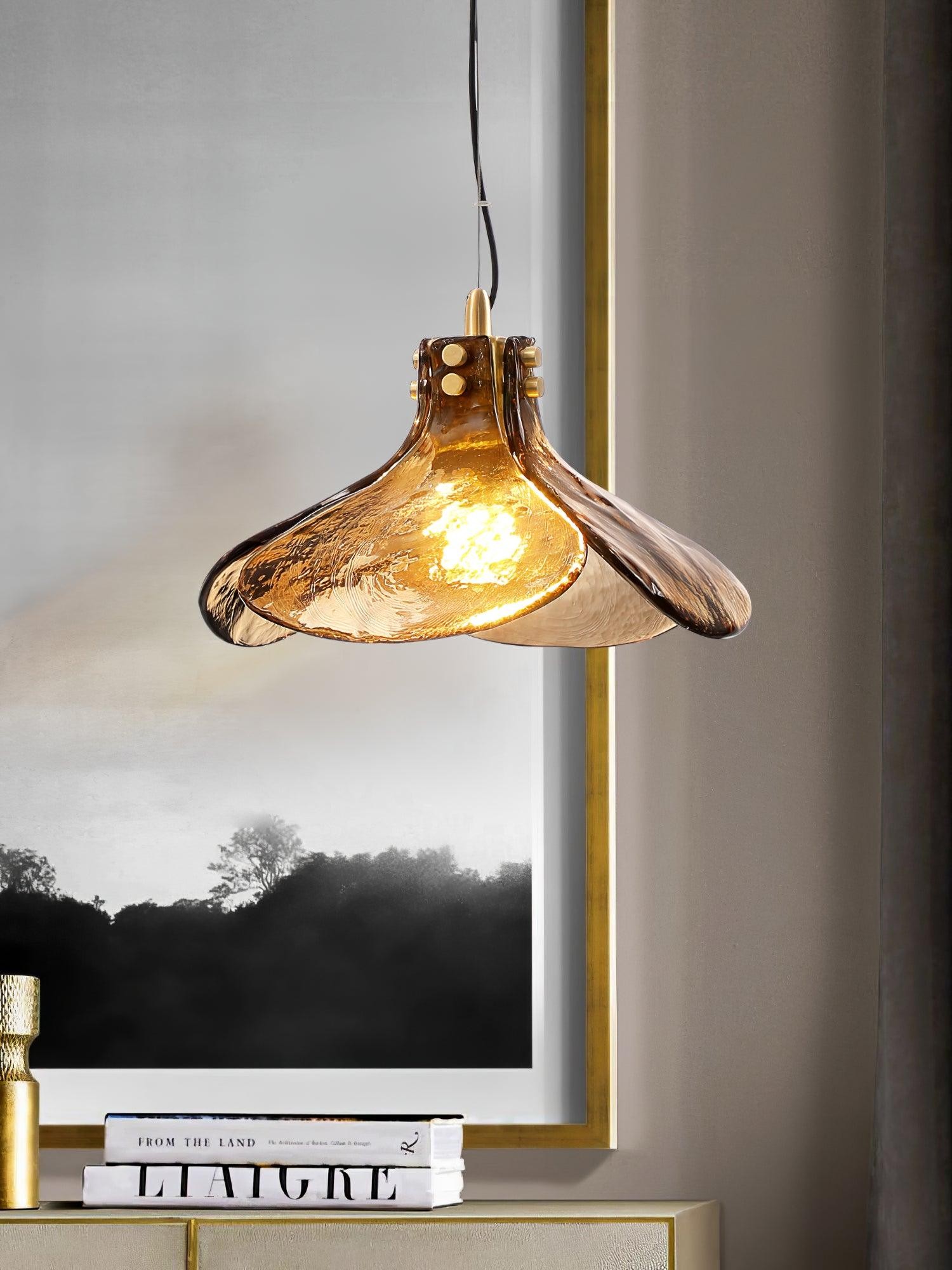 Vintage Clover Pendant Light M458