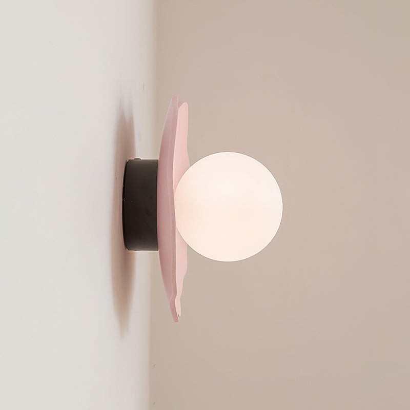 Nordic Flower Shape Wall Lamp M208