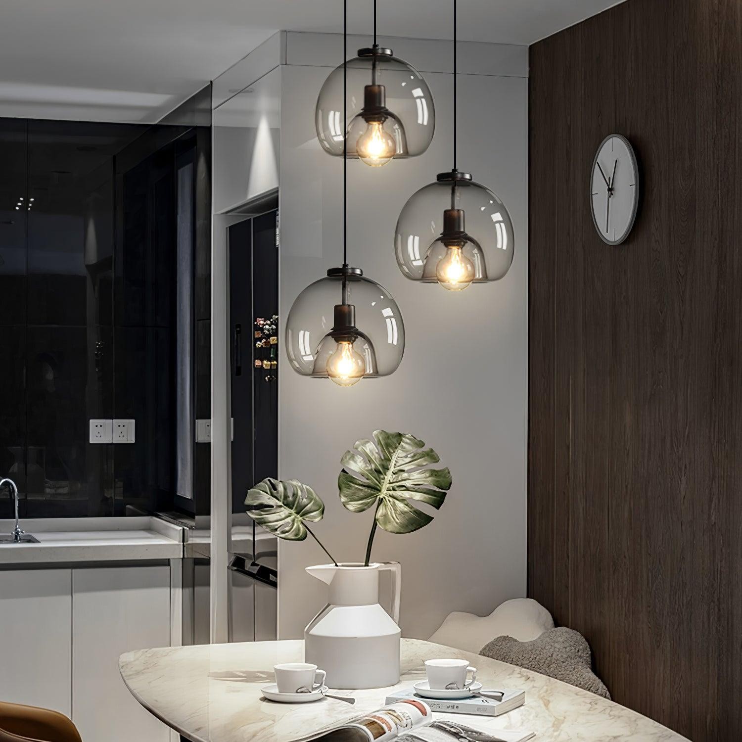 Zestaw lamp wiszących Pearl Essence w jadalni