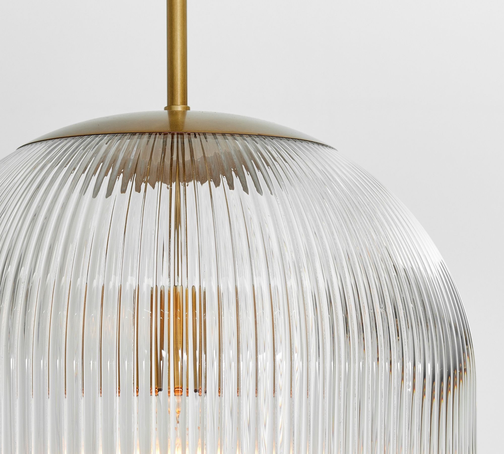 Bravira Ribbed Glass Pendant Light - Elegant Kitchen Island Lamp T073