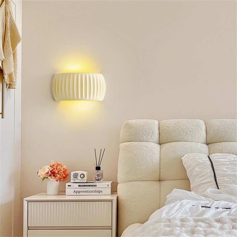 Modern Cream Style Resin Fluted Wall Lamp S150