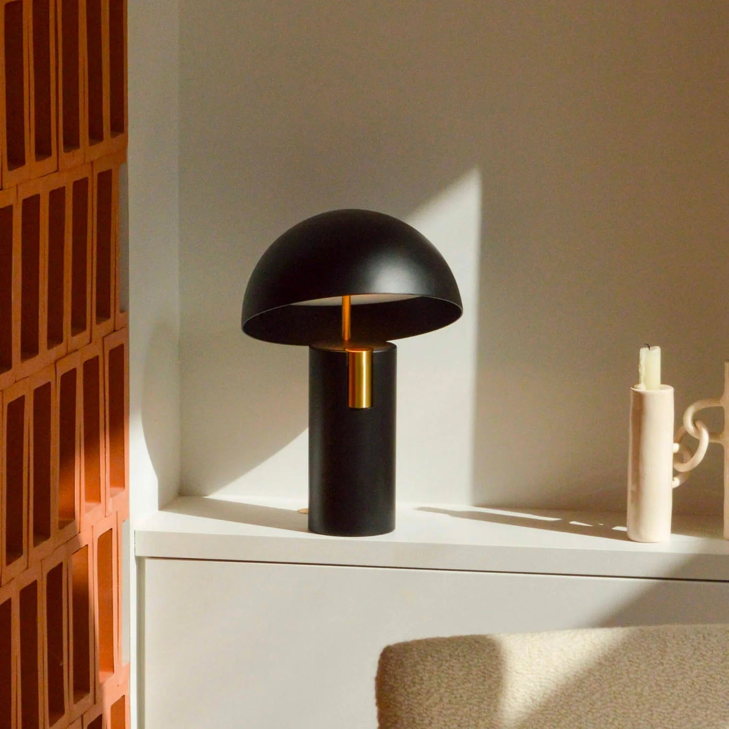 Avo Table Lamp D450