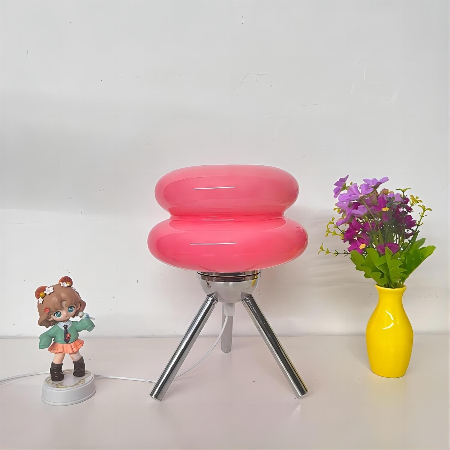 Lollipop Bauhaus Glass Tripod Table Lamp S24