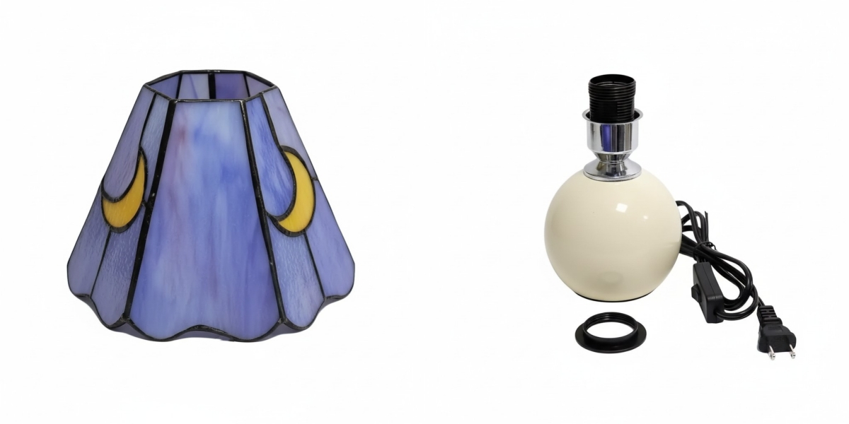 Elementy lampy stołowej Stellum, w tym witrażowy klosz, ceramiczna podstawa, oprawka, przewód i pierścień