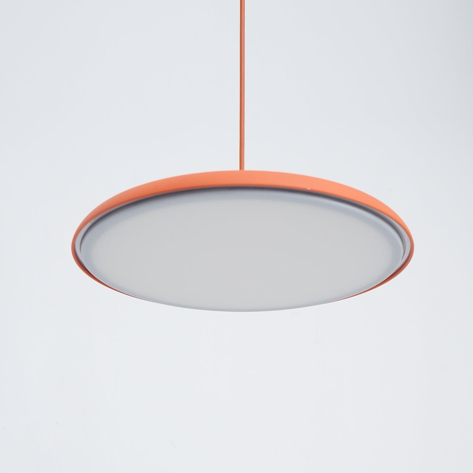 Simple Modern Fashion Pendant Light M144