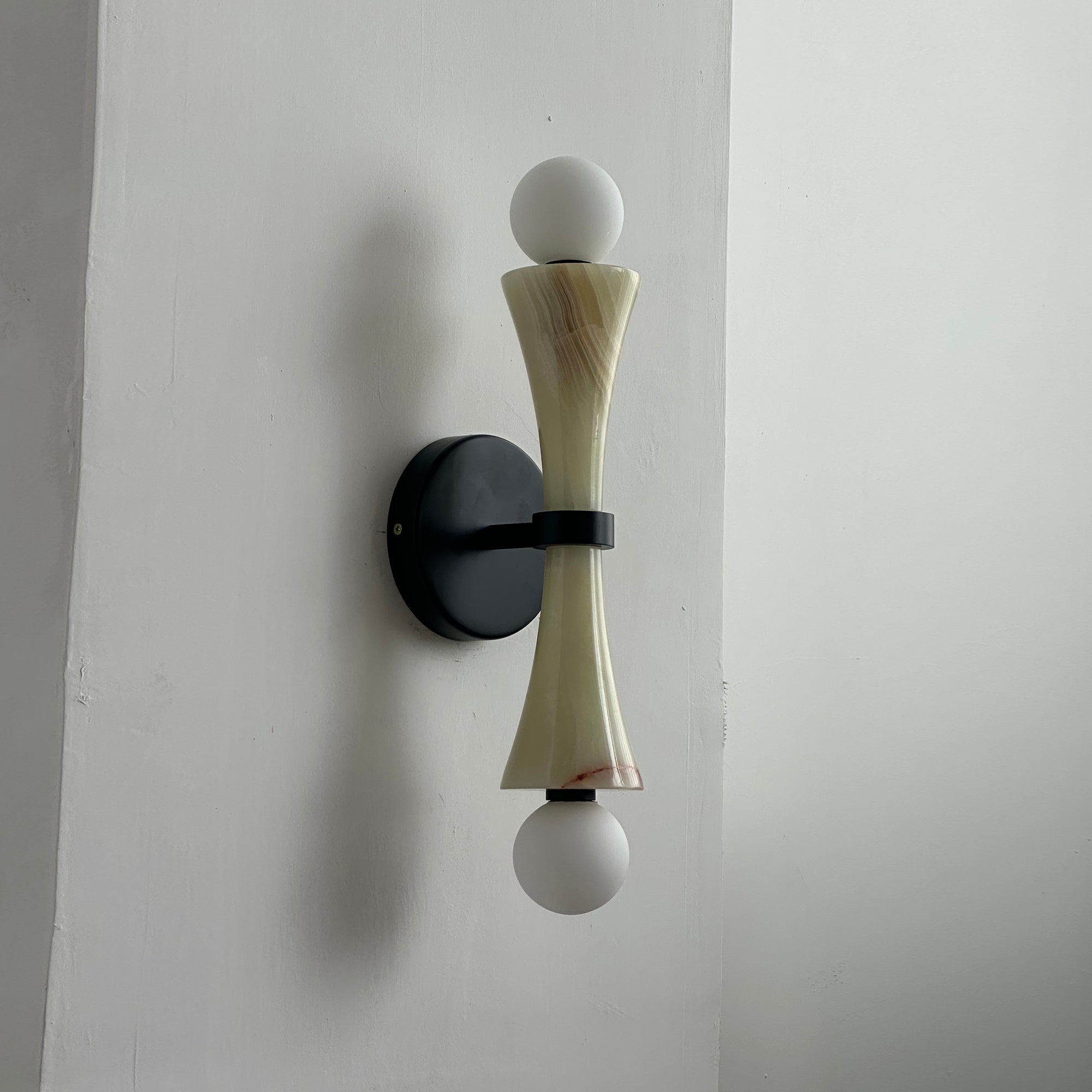 Dax Wall Lamp D642