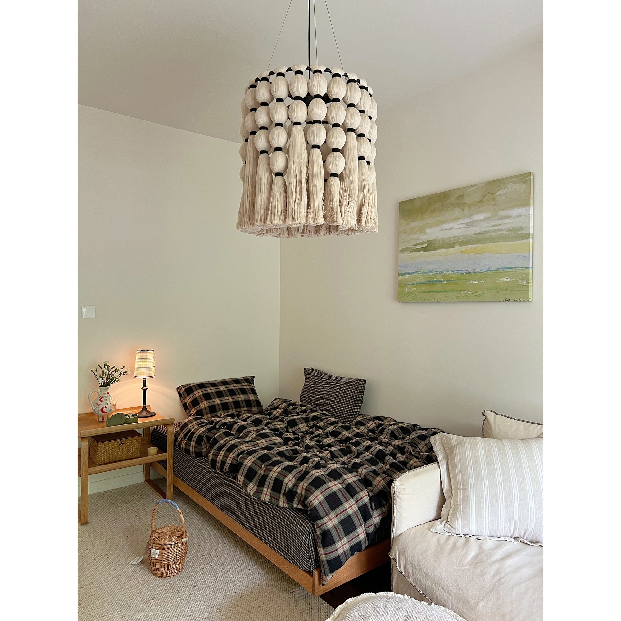 Devon Black Table Lamp D709