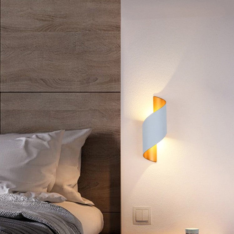 Modern Curl Twisted LED Wall Light M137