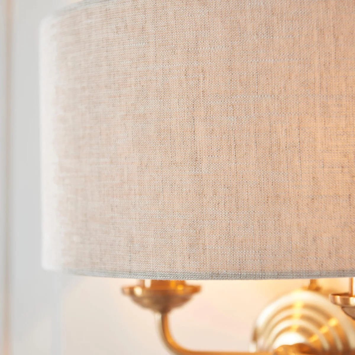 Tela Classic Wall Sconce with Fabric Shade - Elegant Metal Finish Wall Light for Living Room or Bedroom T654