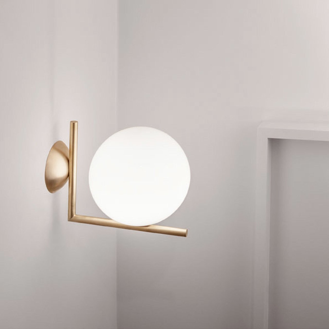 Stylish Glass Globe Wall Light/Ceiling Light S62