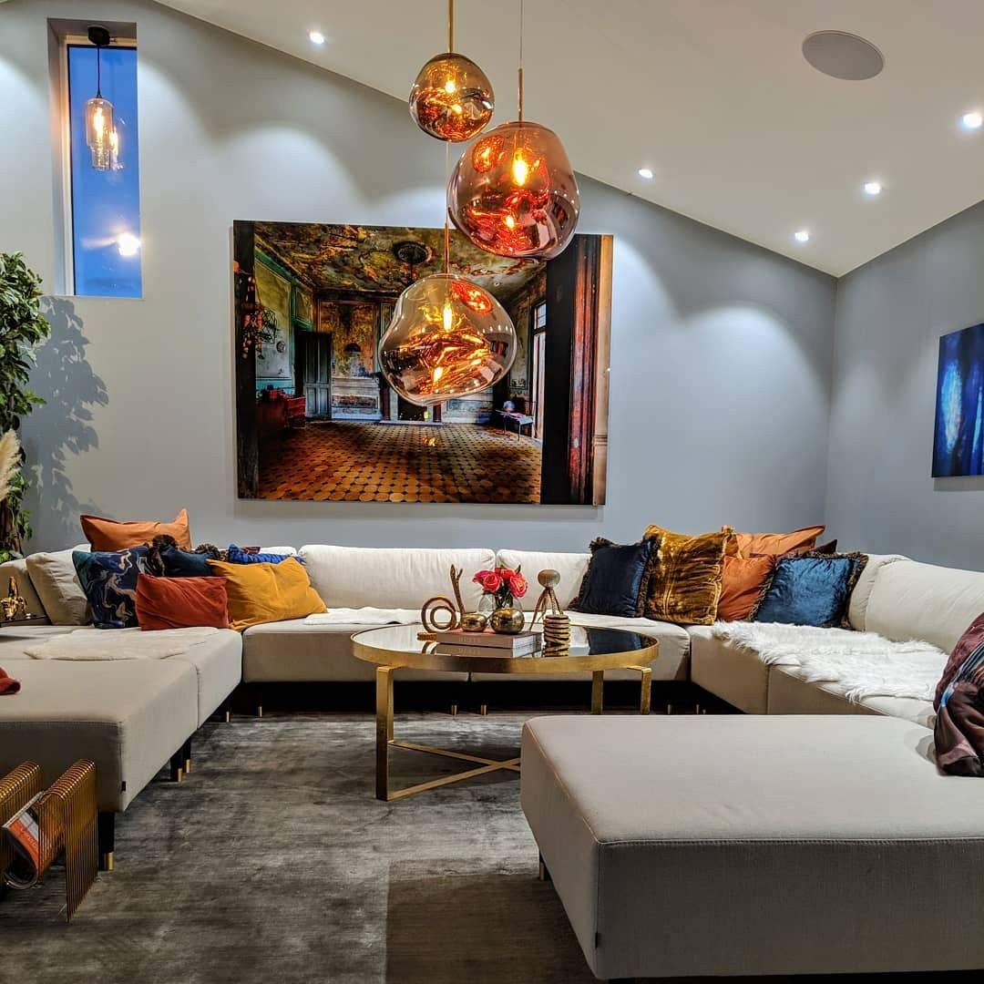 Dynamic Surface Glass Pendant Light S10