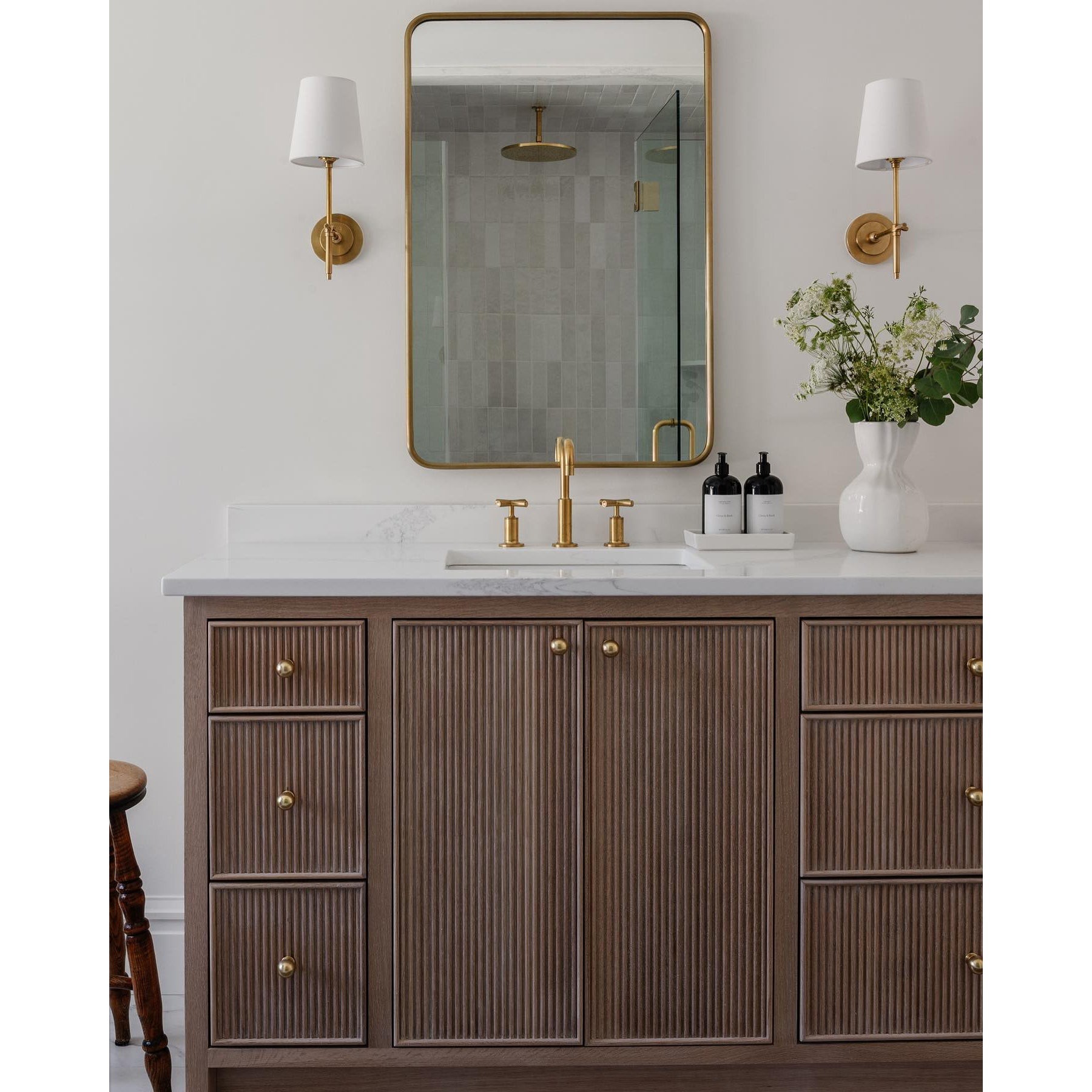 Bryant Wall Lamp T441