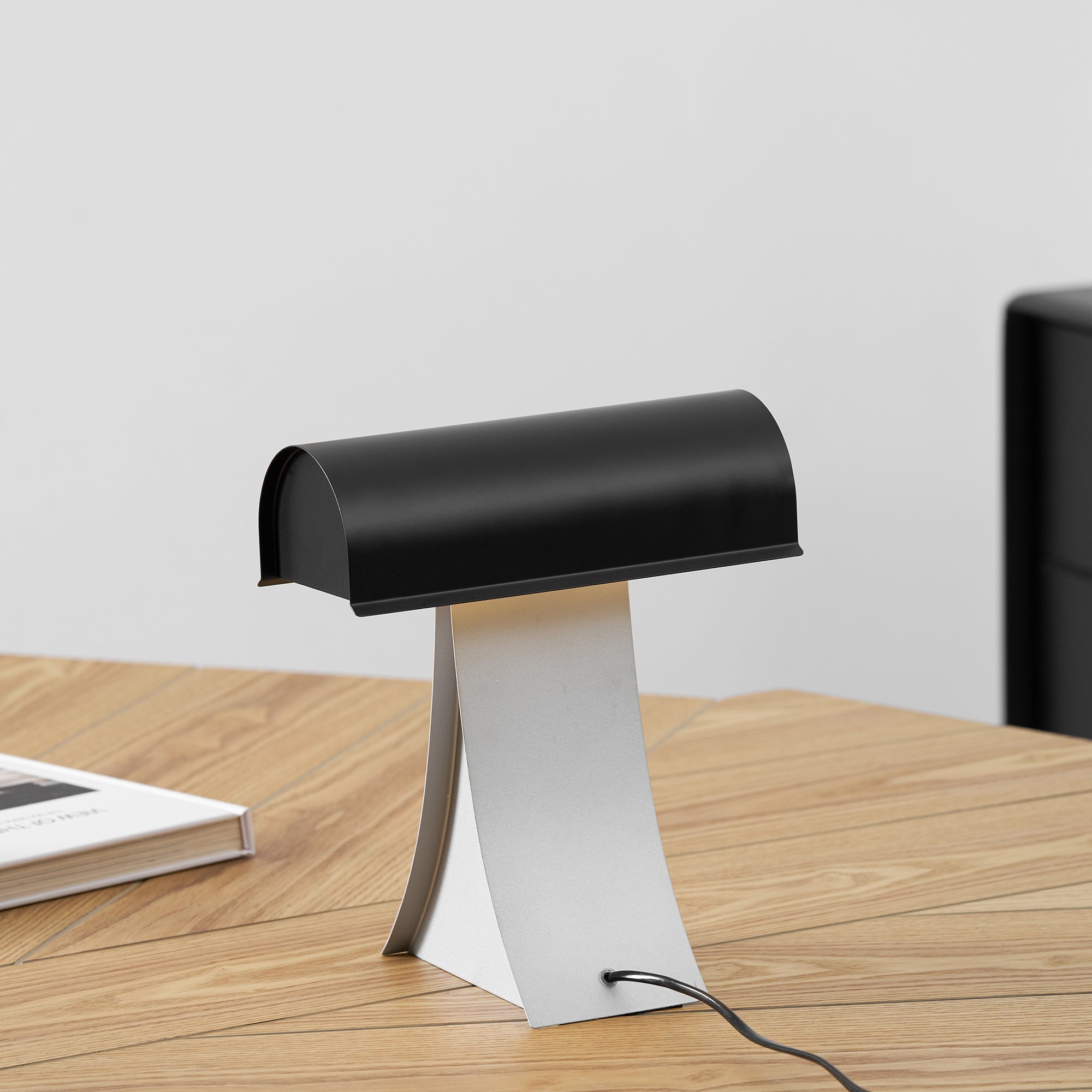 Archive Table Lamp D698
