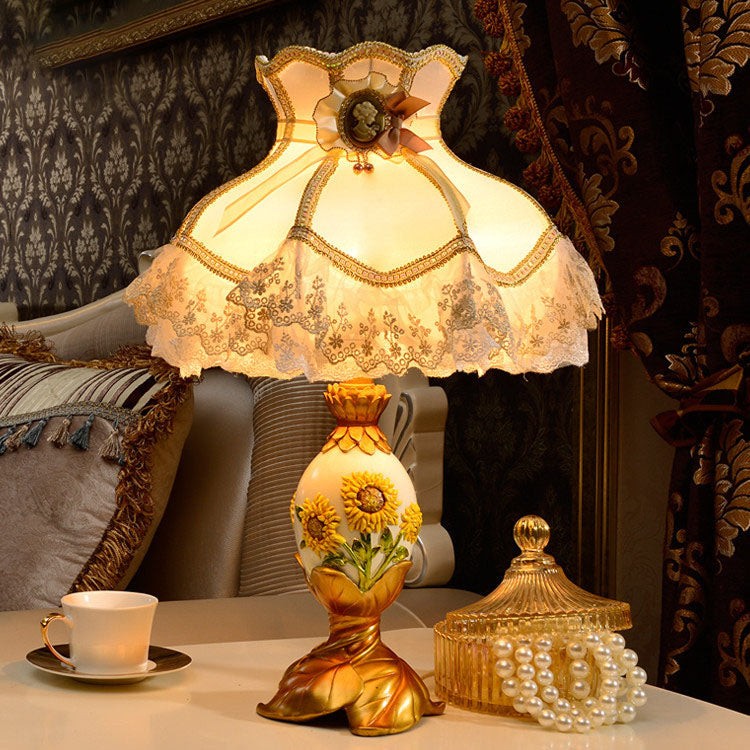 European Style Luxury Metal Sunflower Table Lamp M15