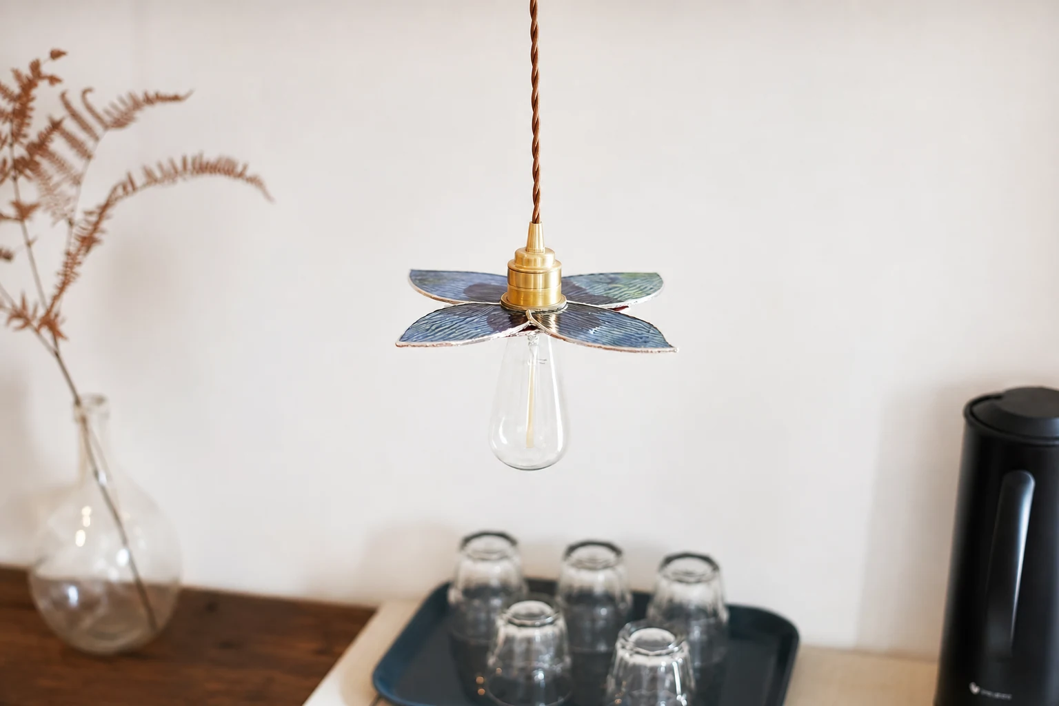 Lampa wisząca Fioria D116 scena lifestylowa