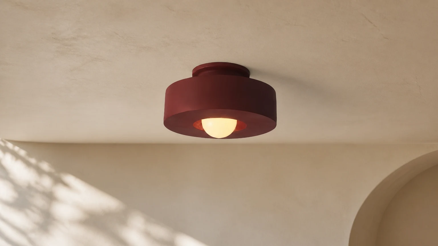 Japońska lampa sufitowa LED Wabi Sabi Simon w spokojnej scenie wnętrza