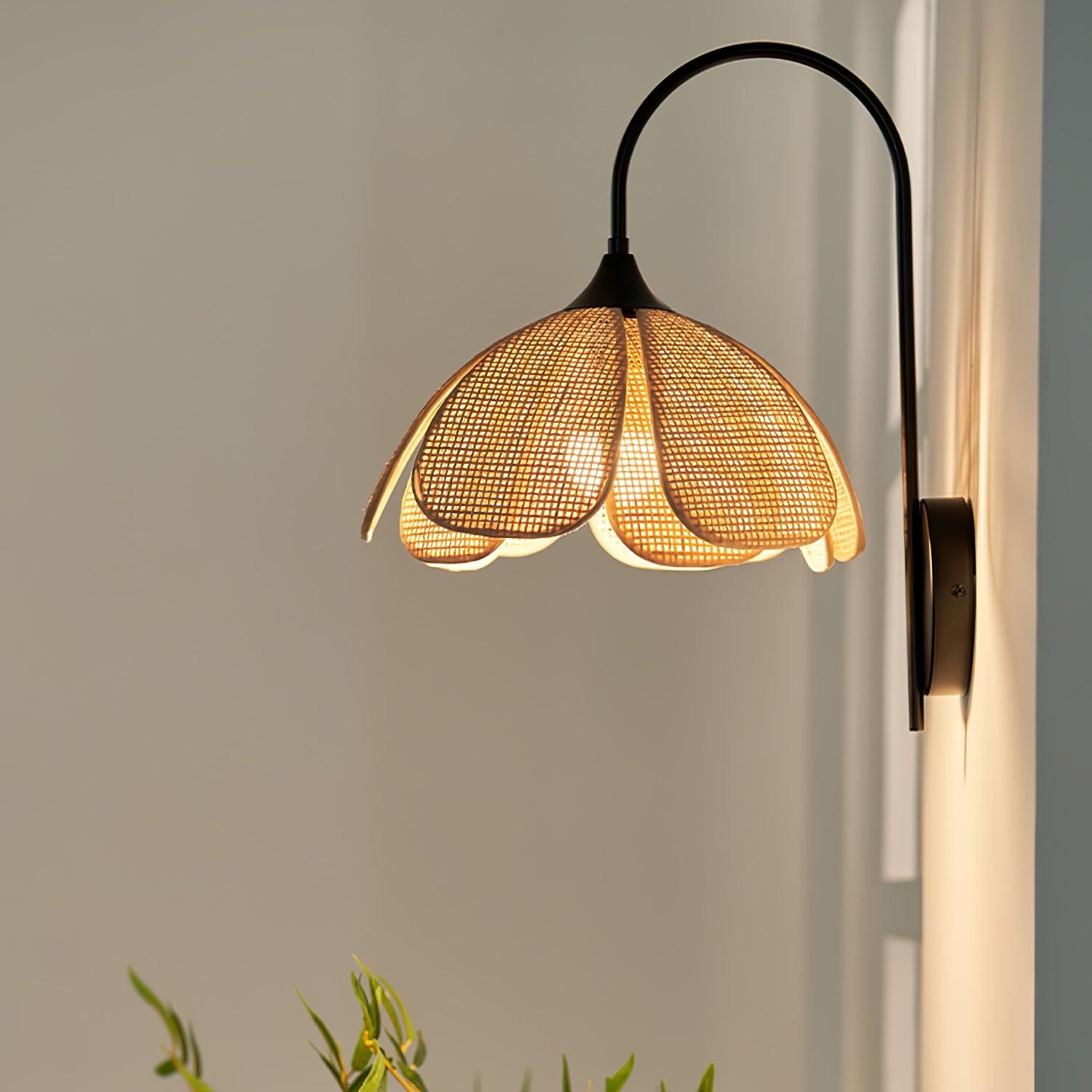 Rattan Petal Wall Lamp M28