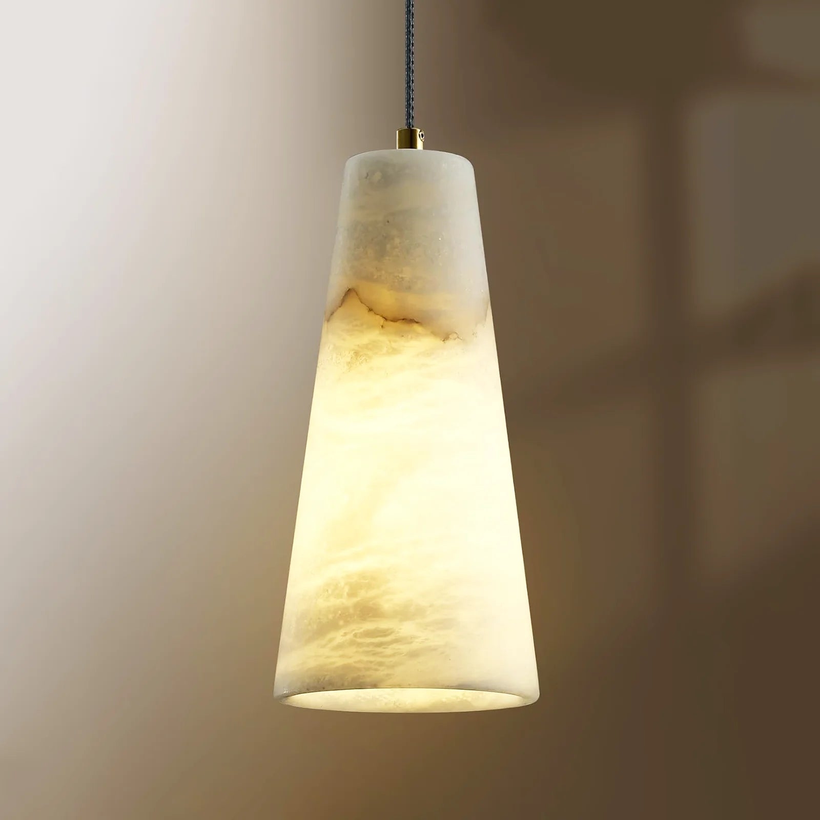 Aurora Pillar Alabaster Pendant Light D947