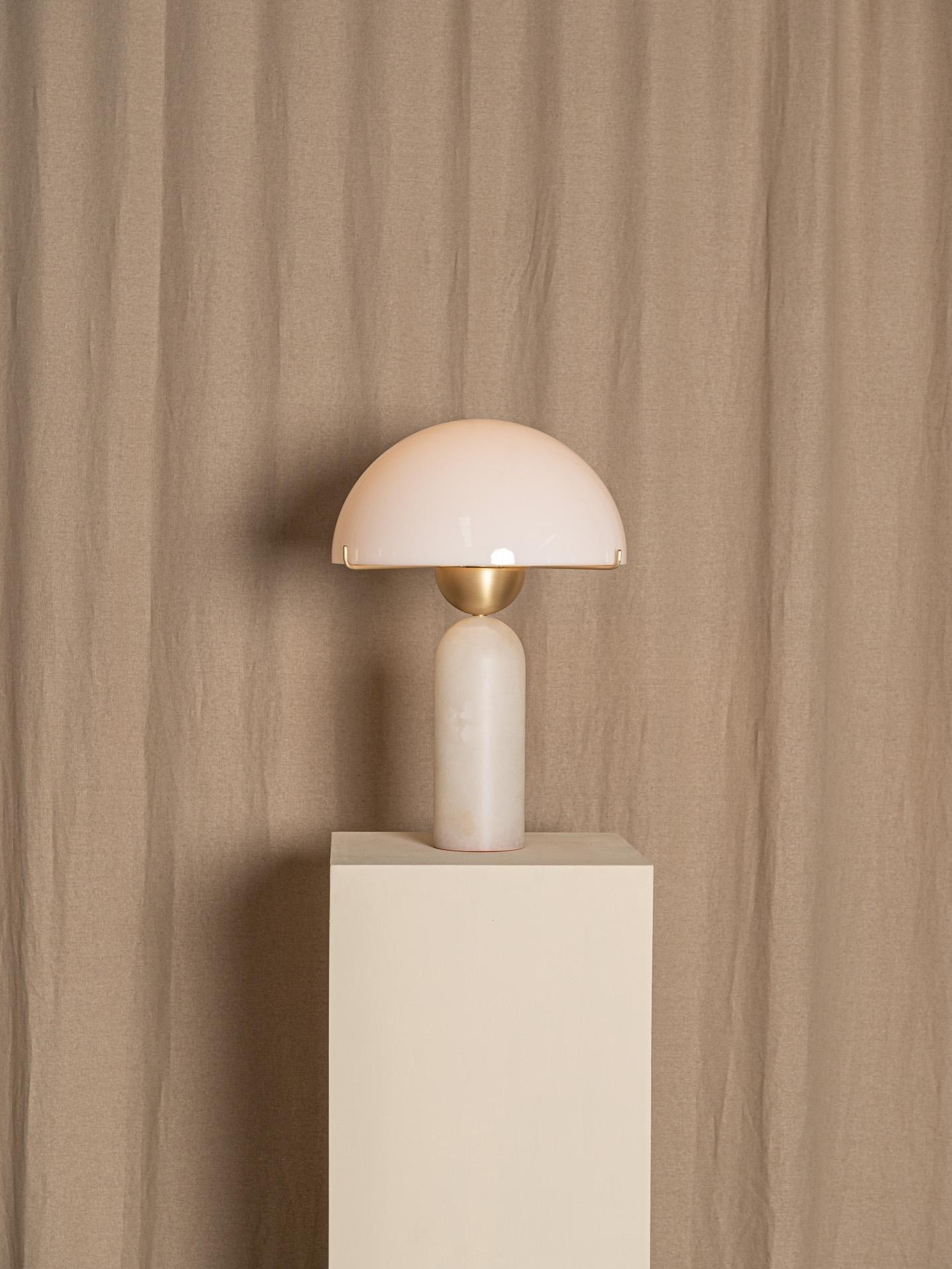 Nordic Simple Creative Alabaster Glass Table Lamp M341
