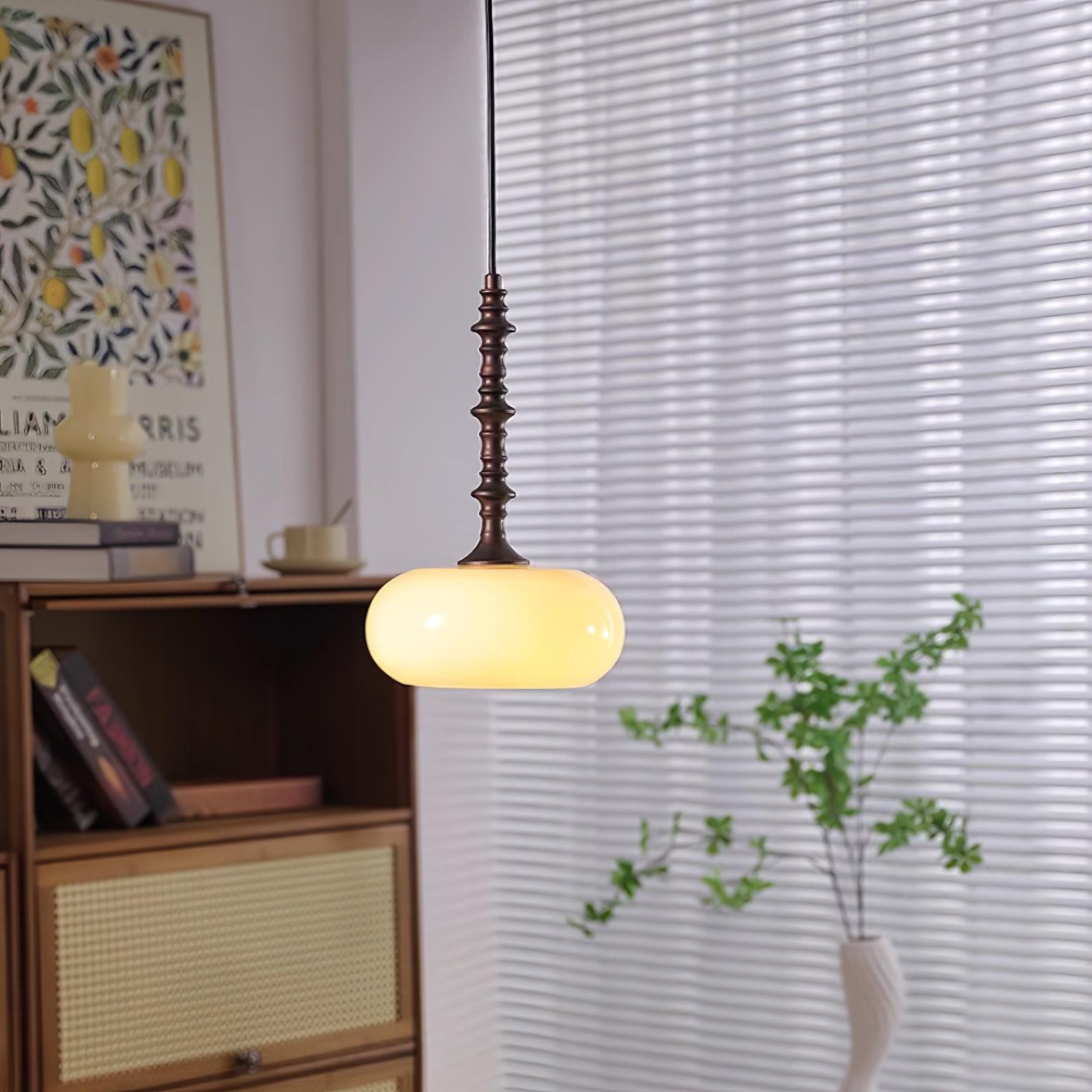 Modern Simple Cream Smooth Small Pendant Lamp M265