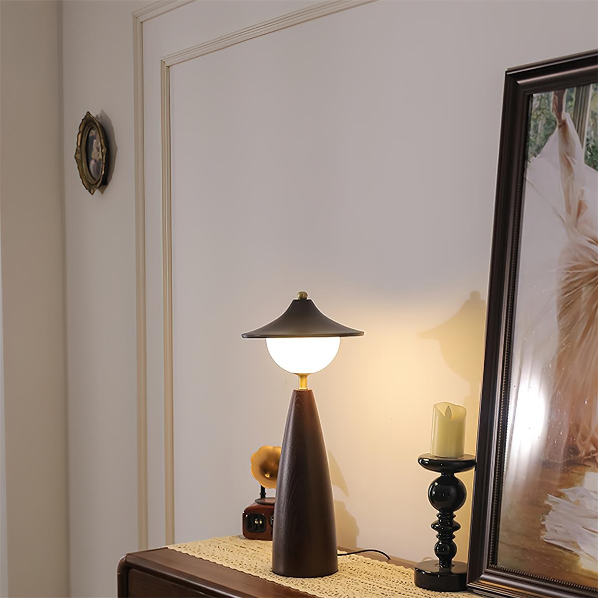 French Retro LED Bedside Table Lamp for Bedroom M326