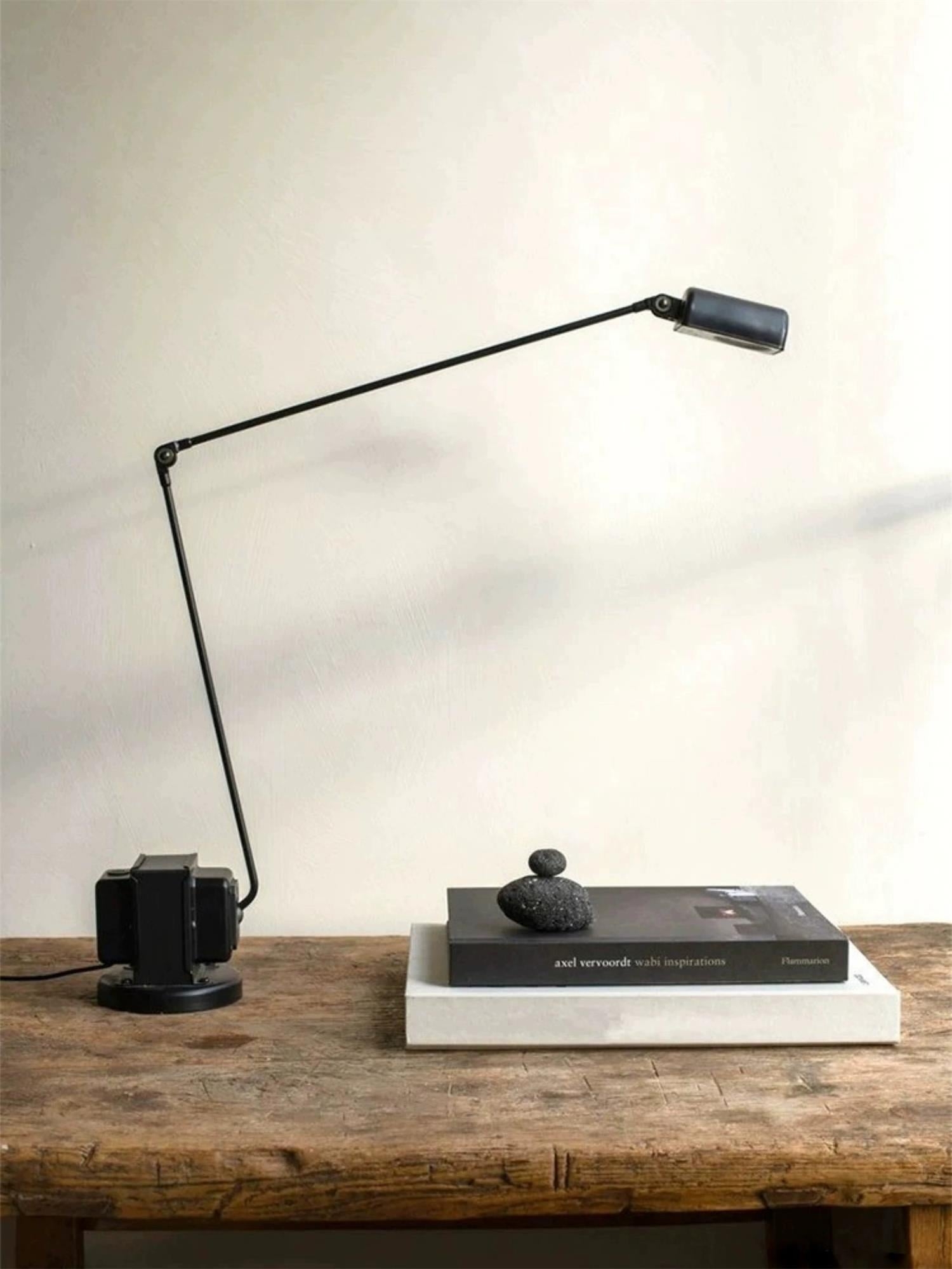 Daphine Table Lamp D446