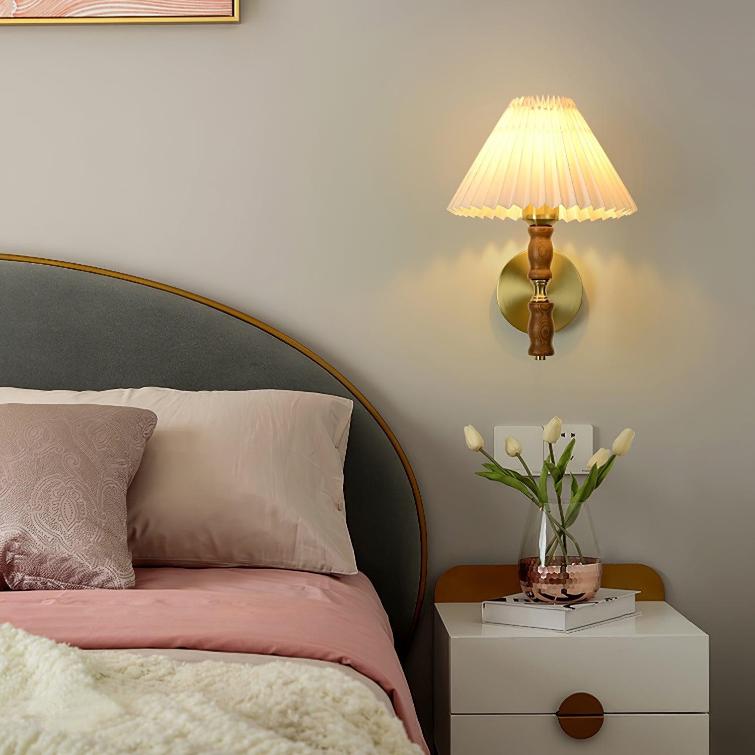 Japanese Retro Walnut Atmosphere Wall Light For Bedroom M436