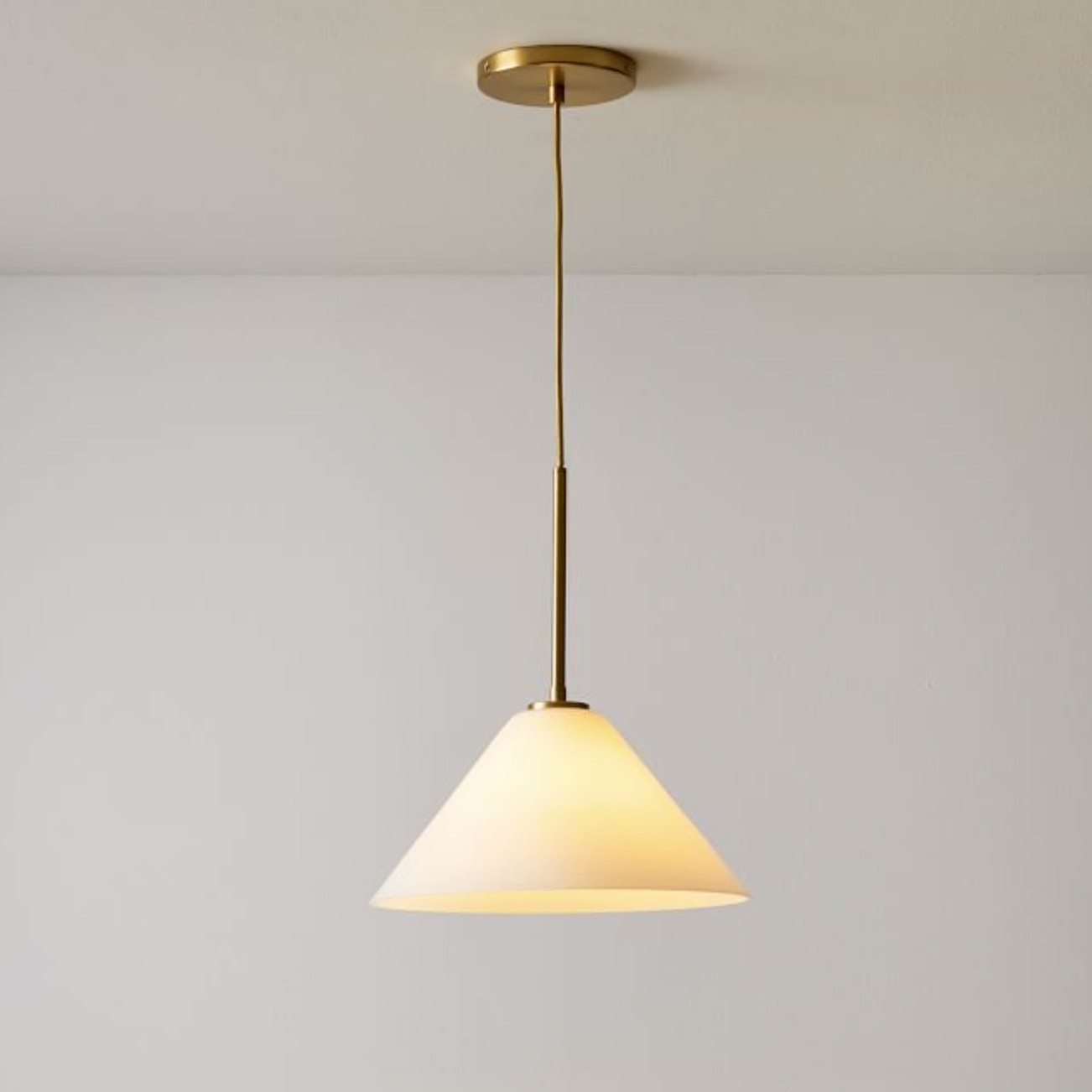 Conica Glass Cone Pendant Lamp – Modern Style Light for Any Room T104