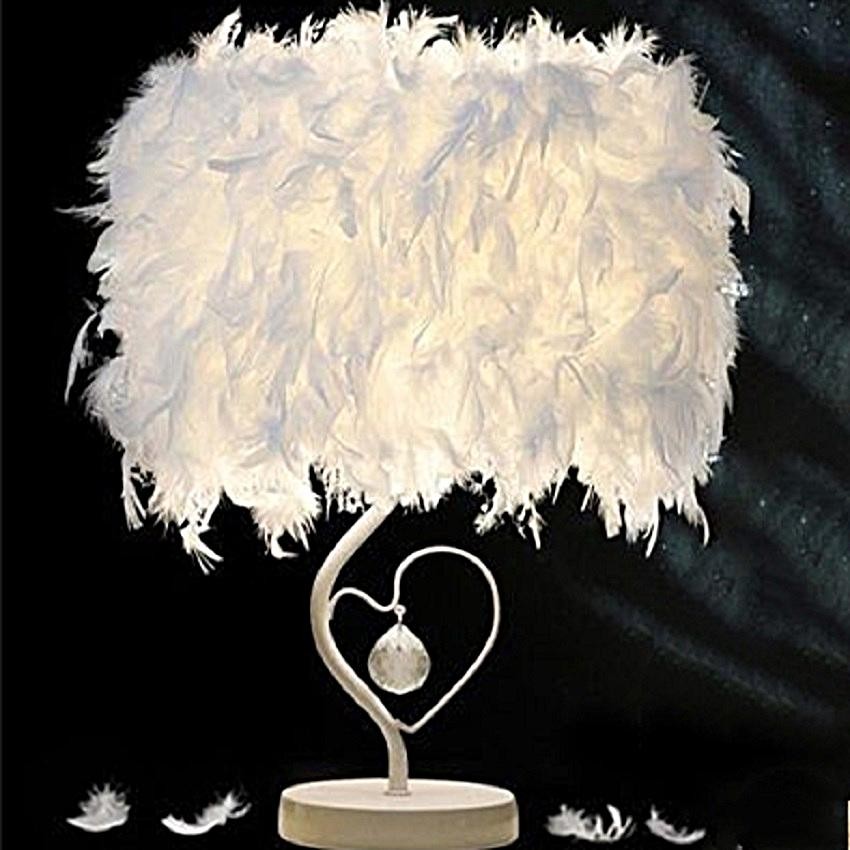 Vista completa del producto: Lámpara de mesa Feather Crystal