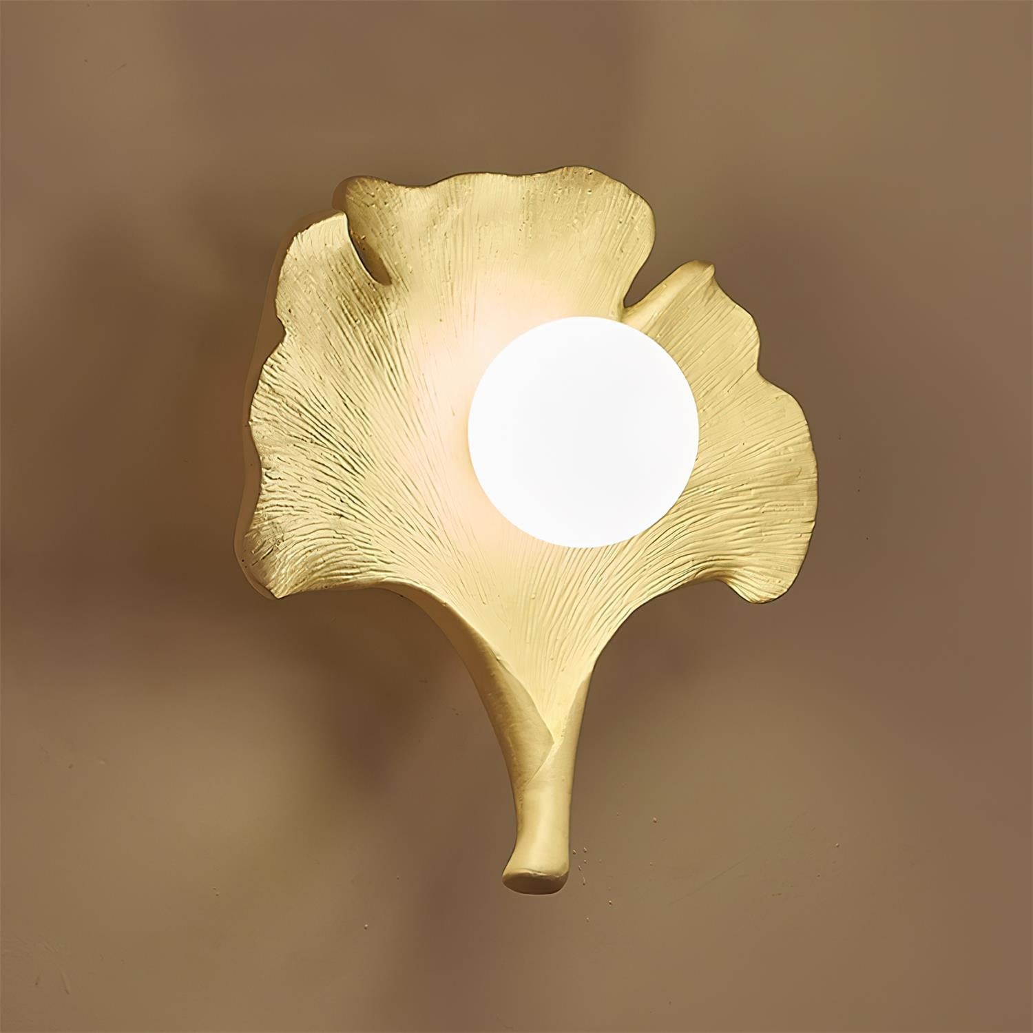 Vintage Ginkgo Leaf Resin Wall Lamp M259