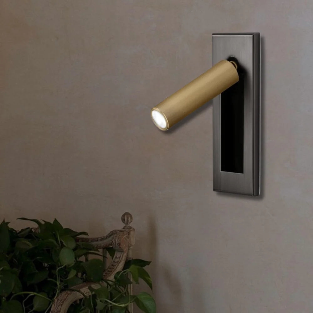 The Modern Square Wall Light D790