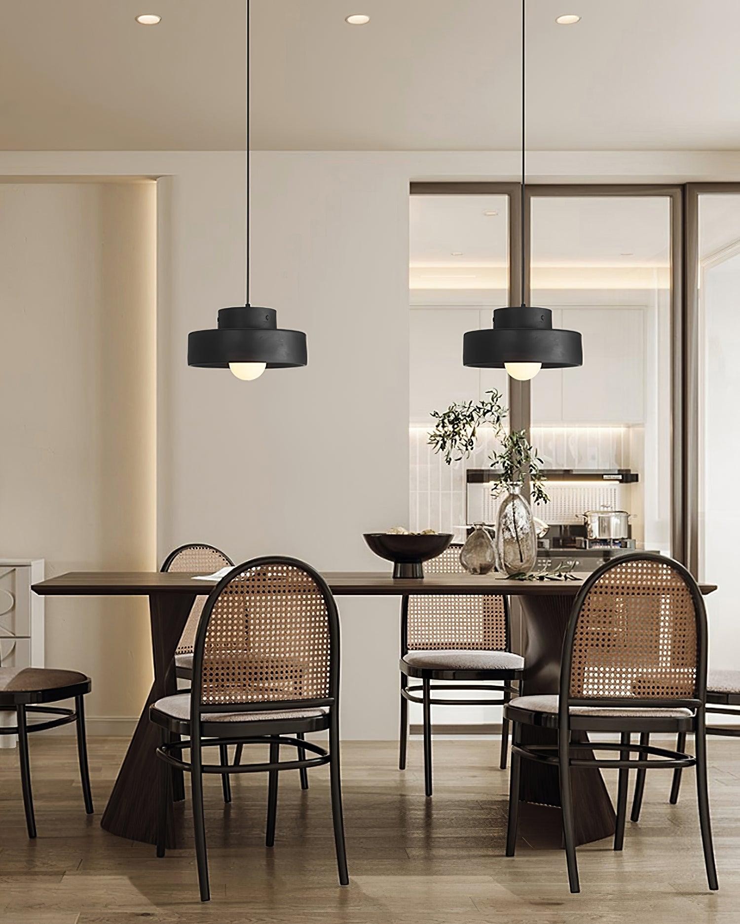 Classic Traditional Pendant Light M402