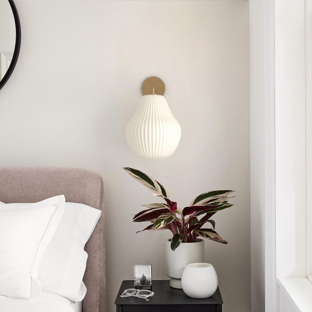 Rivrona Ribbed Glass Wall Sconce - Elegant Modern Lighting for Hallway & Bedroom T220