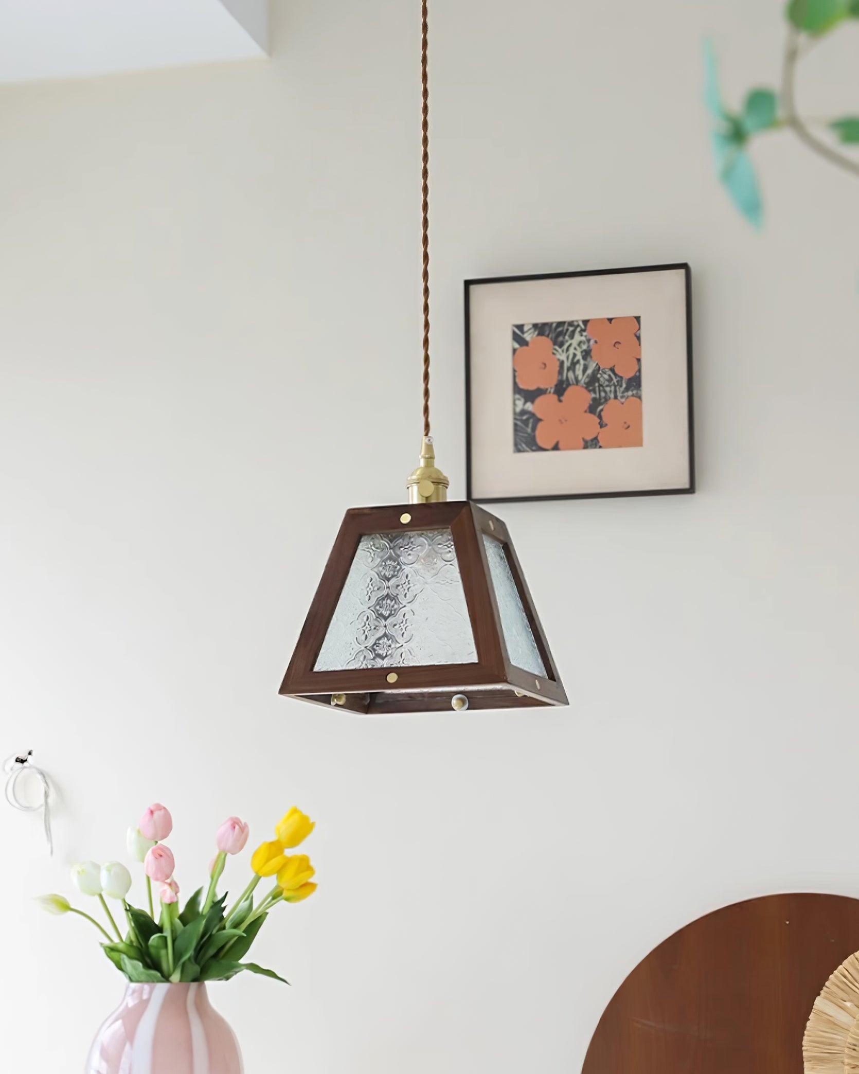Retro Pattern Glass Pendant Lamp M399