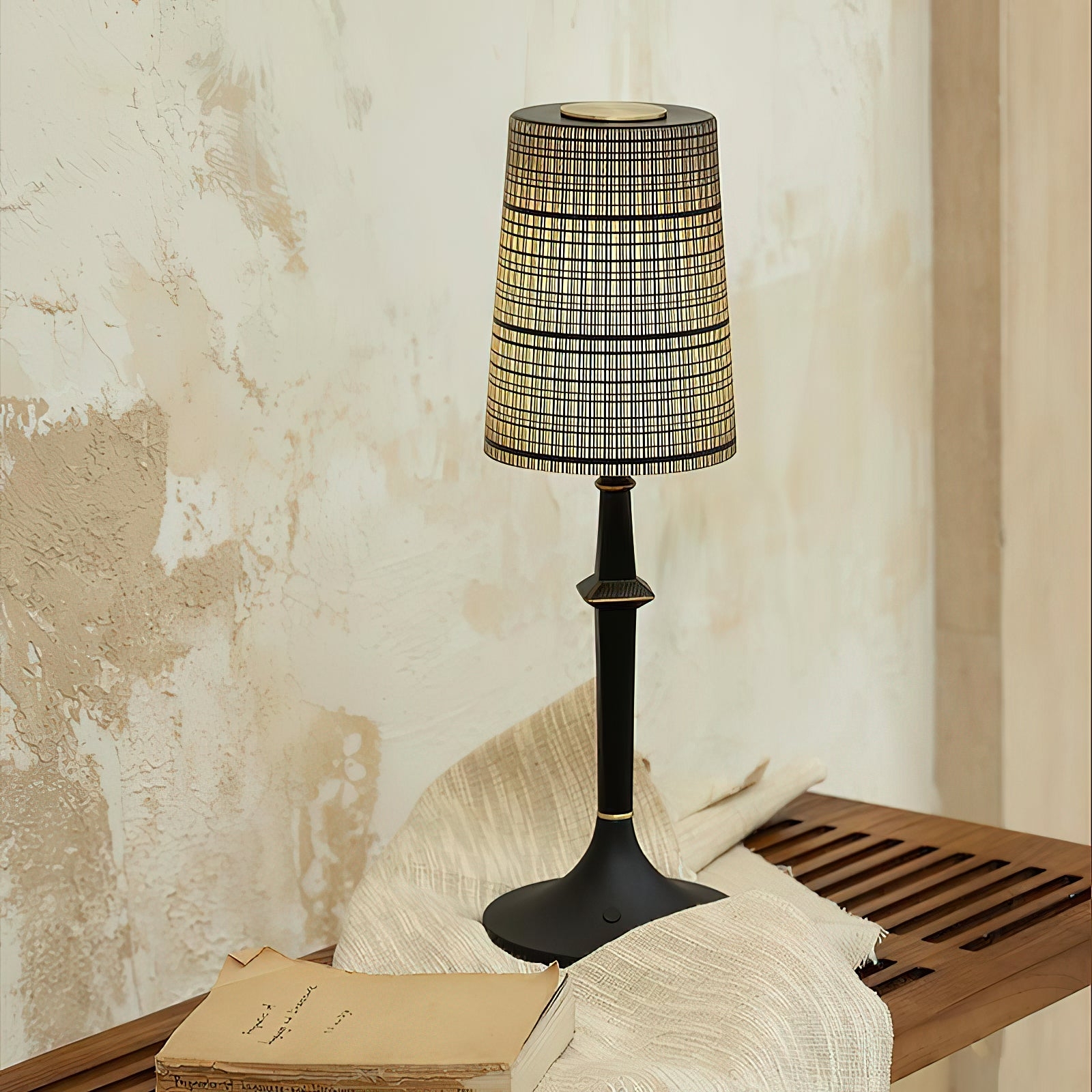 Devon Black Table Lamp D709