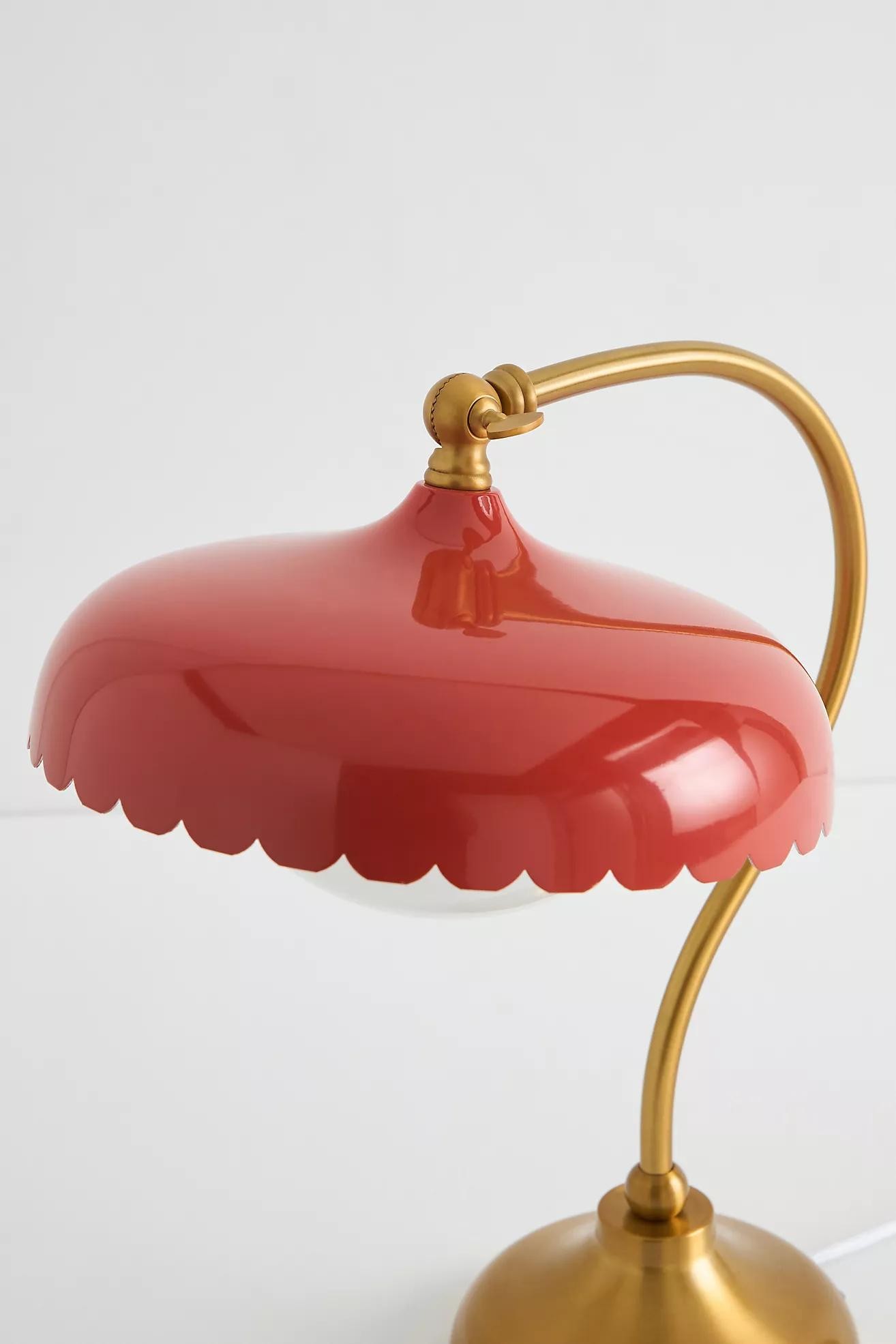 Rayla Scallop Task Lamp – Retro Task Lighting with Style T210