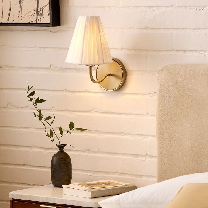 Fibura Sleek Linen Shade Metal Wall Lamp T248