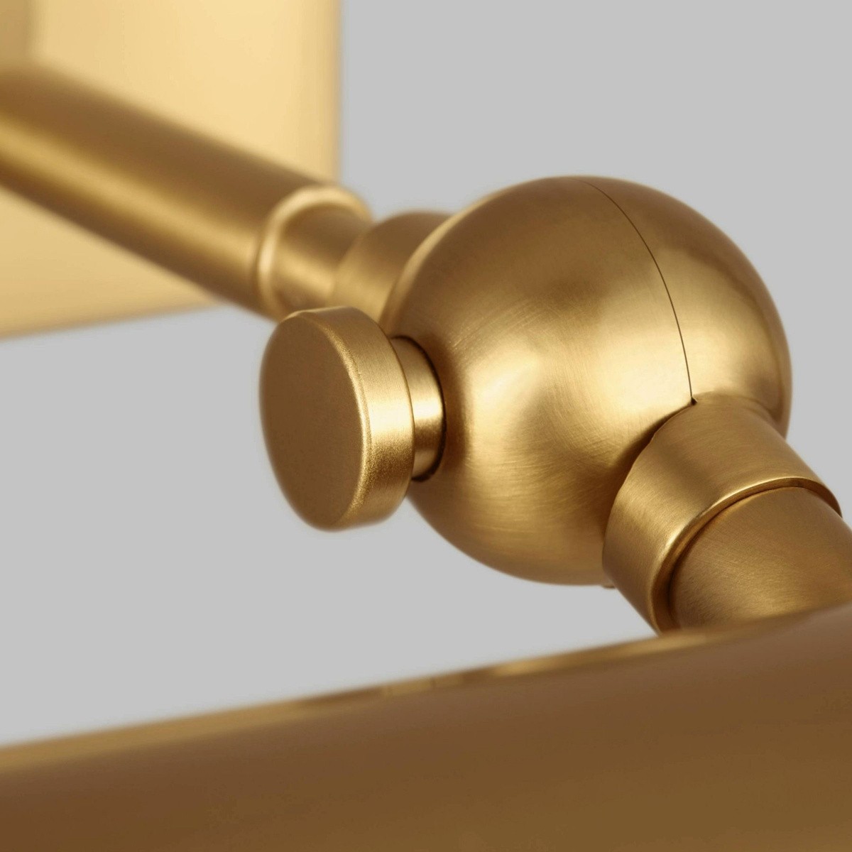 Modo Modern Wall Sconce - Angular Metal Arm Design Industrial Wall Lamp T607