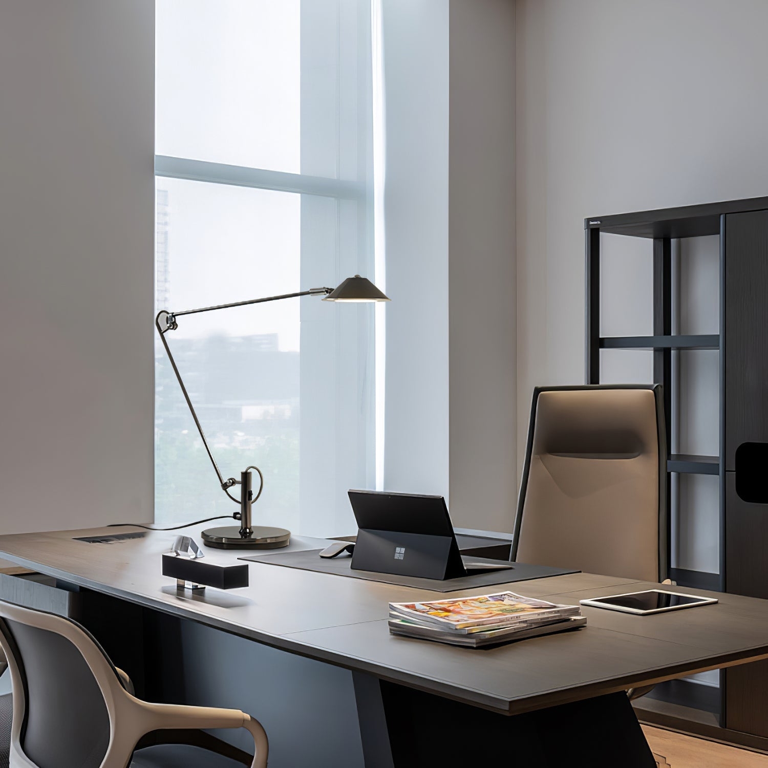 Adjustable Black Office Task Lamp D372