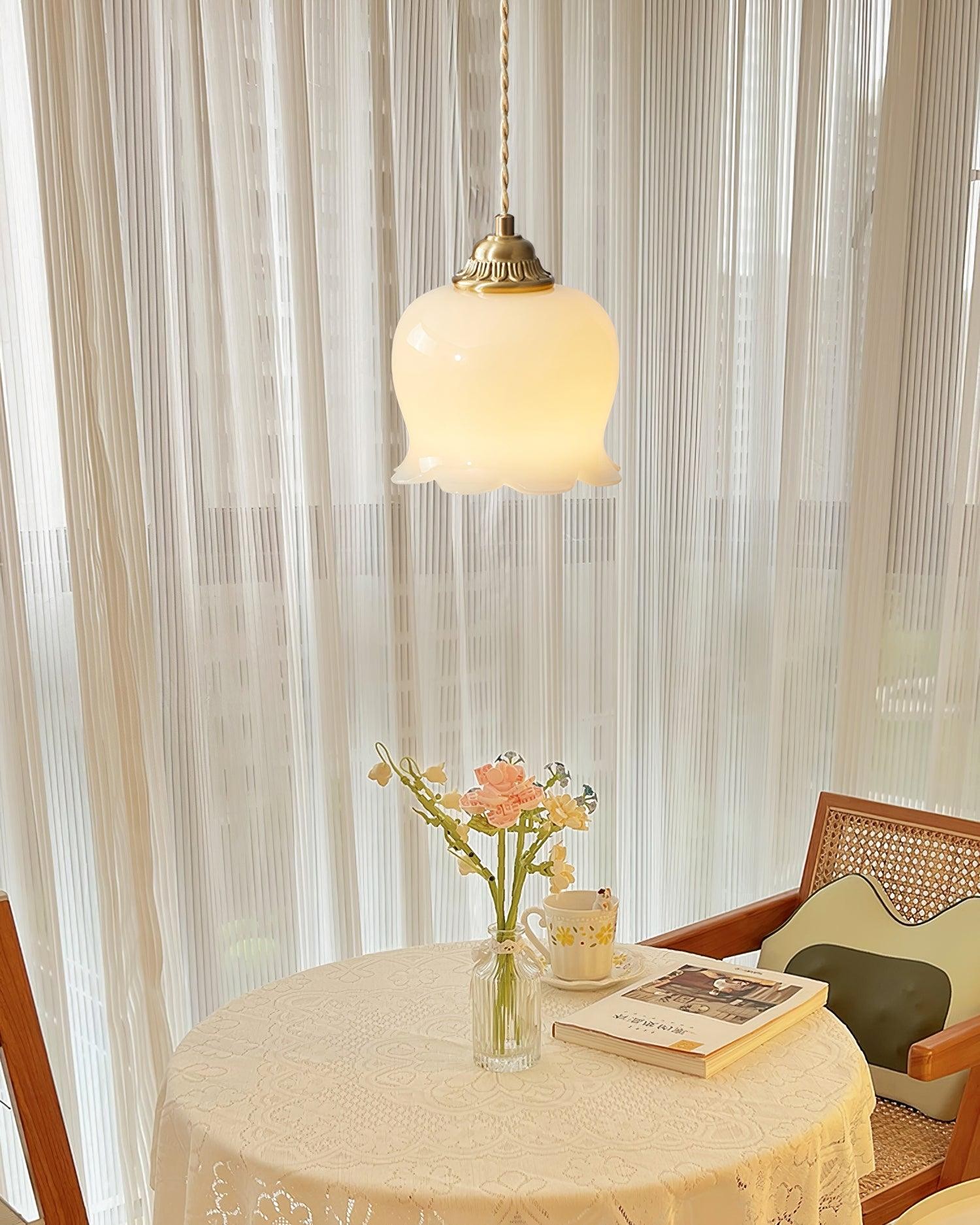 Traditional Glass Flower Pendant Lamp M316