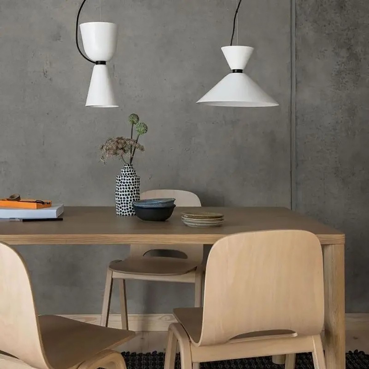 Sleek Alphabeta Pendant lamp in Vibrant Colors for Living Room S45