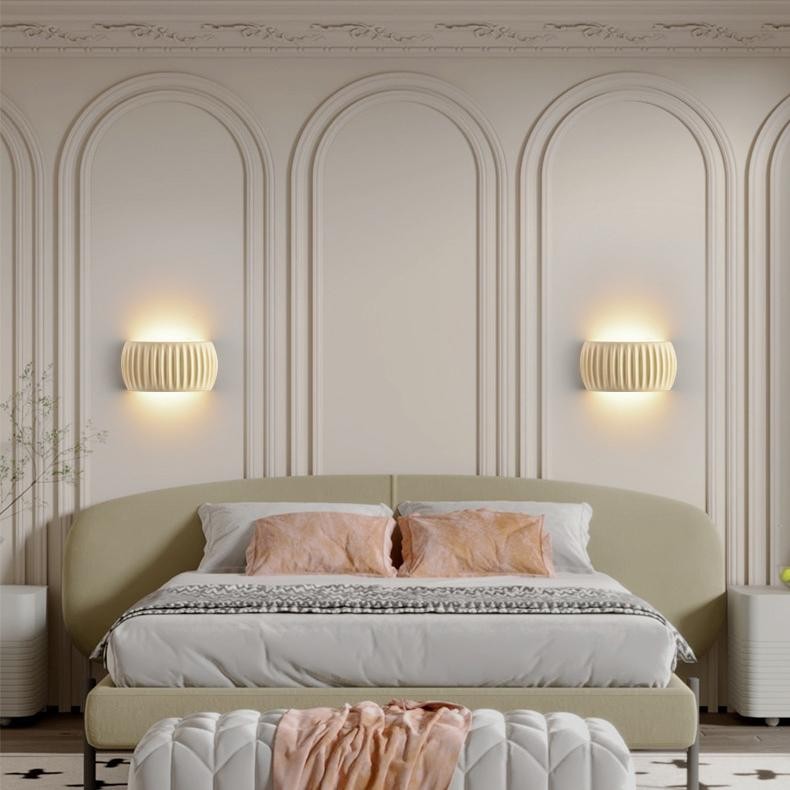Modern Cream Style Resin Fluted Wall Lamp S150