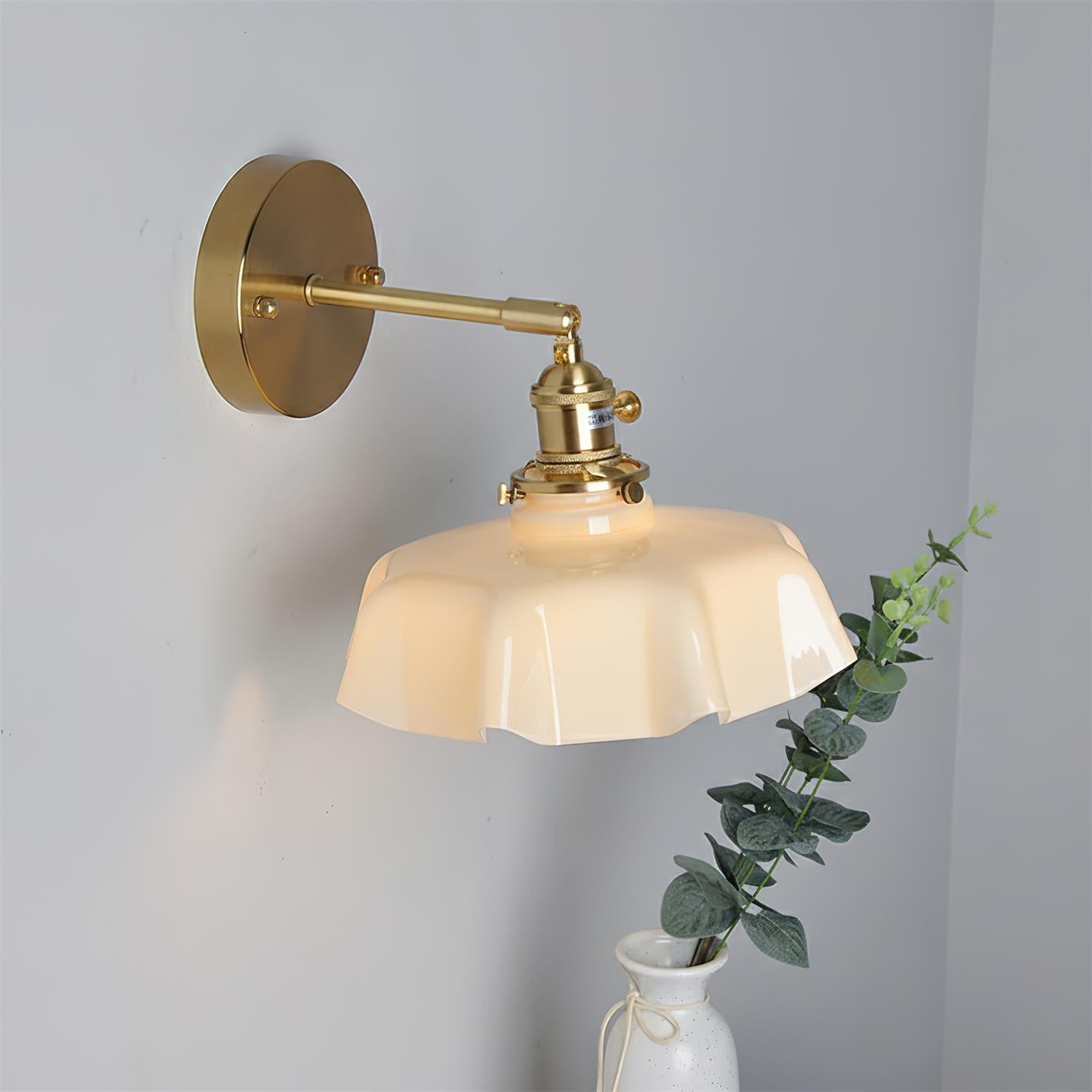 Skirted Ripple Wall Lamp D246